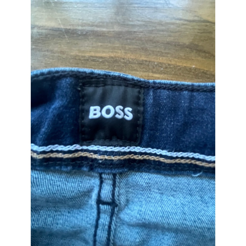 BOSS Hugo Boss Maine Regular Fit Dark Wash Denim Jeans Mens 36x32 Raw Hem - Picture 5 of 9